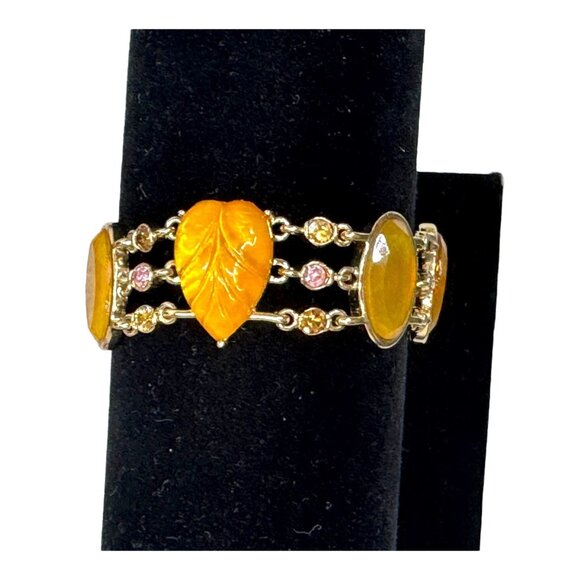 Vintage Gold Leaf Amber Lucite Gemstone Artisan Bracelet Carved Intricate Design - Picture 4 of 8